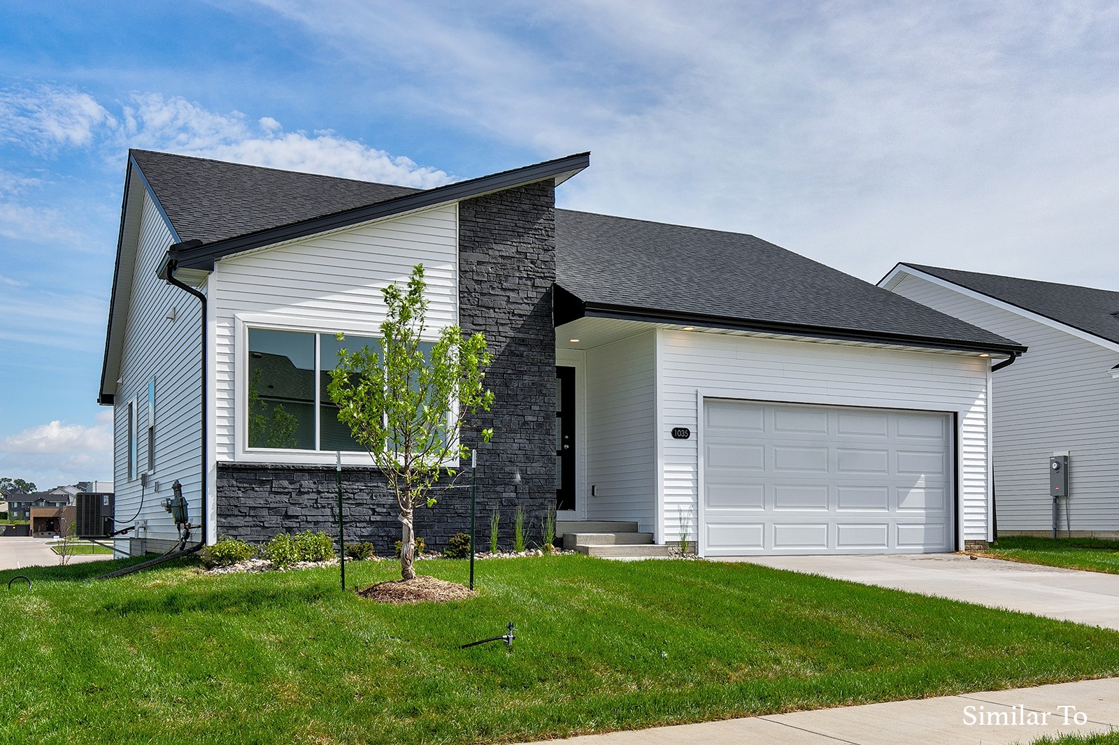16520 Ironwood Lane, Urbandale, Iowa image 1