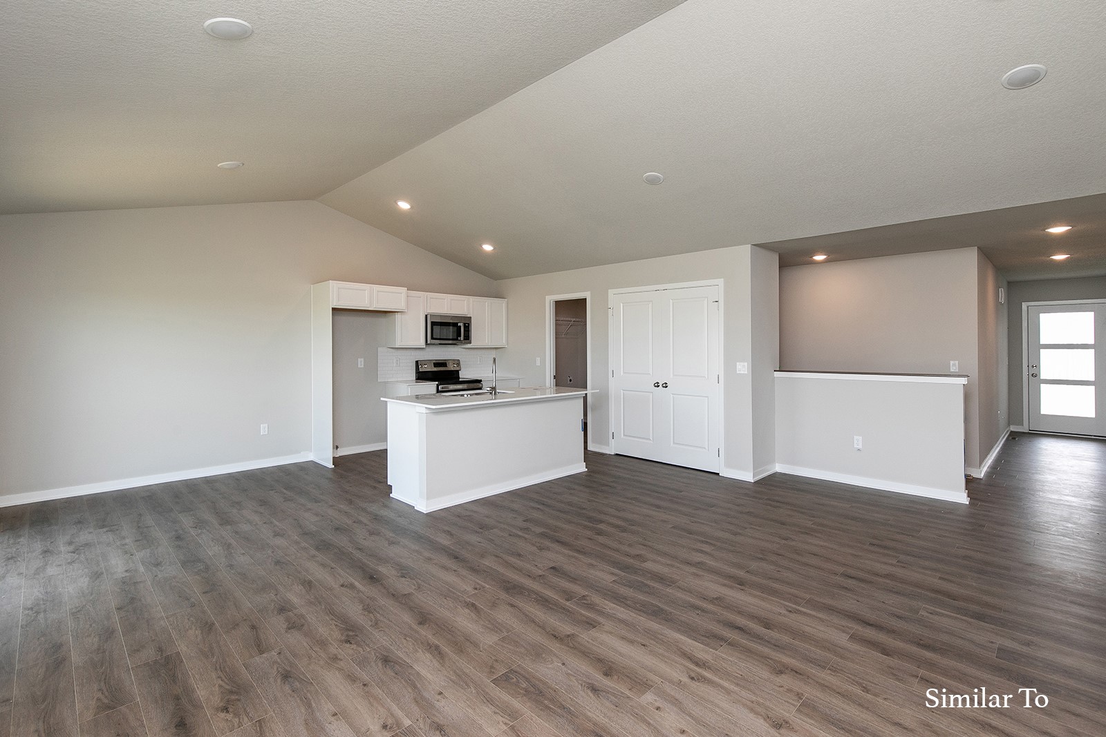 16520 Ironwood Lane, Urbandale, Iowa image 16