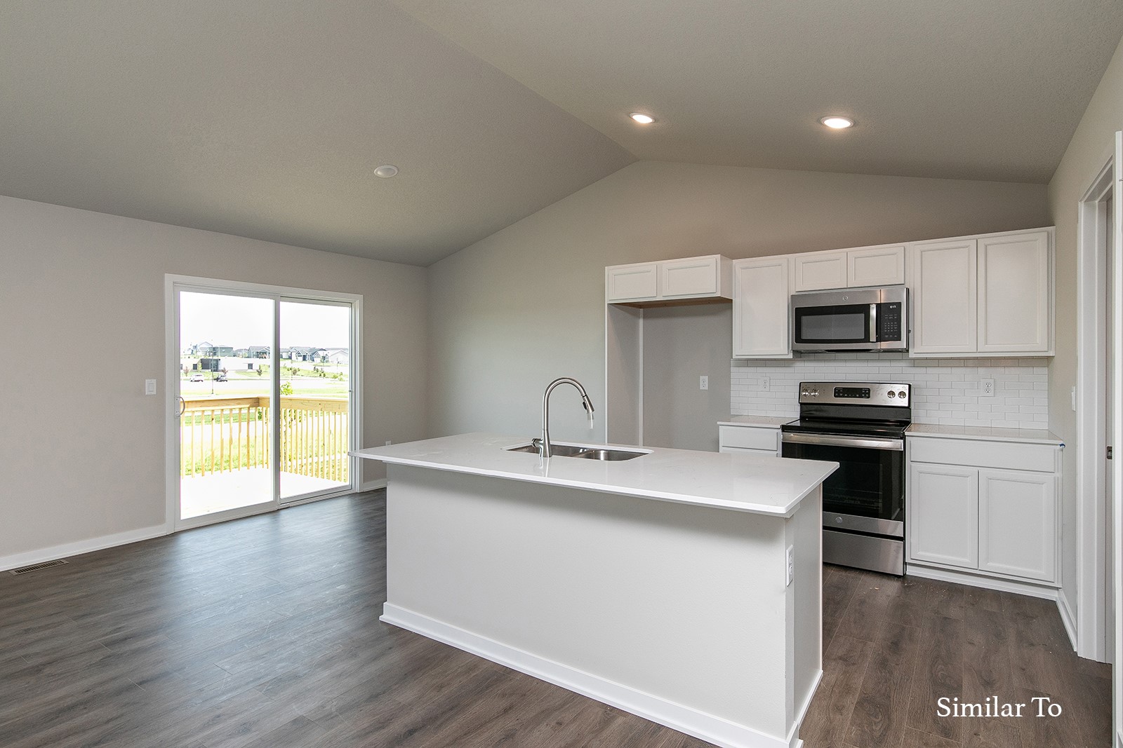 16520 Ironwood Lane, Urbandale, Iowa image 20