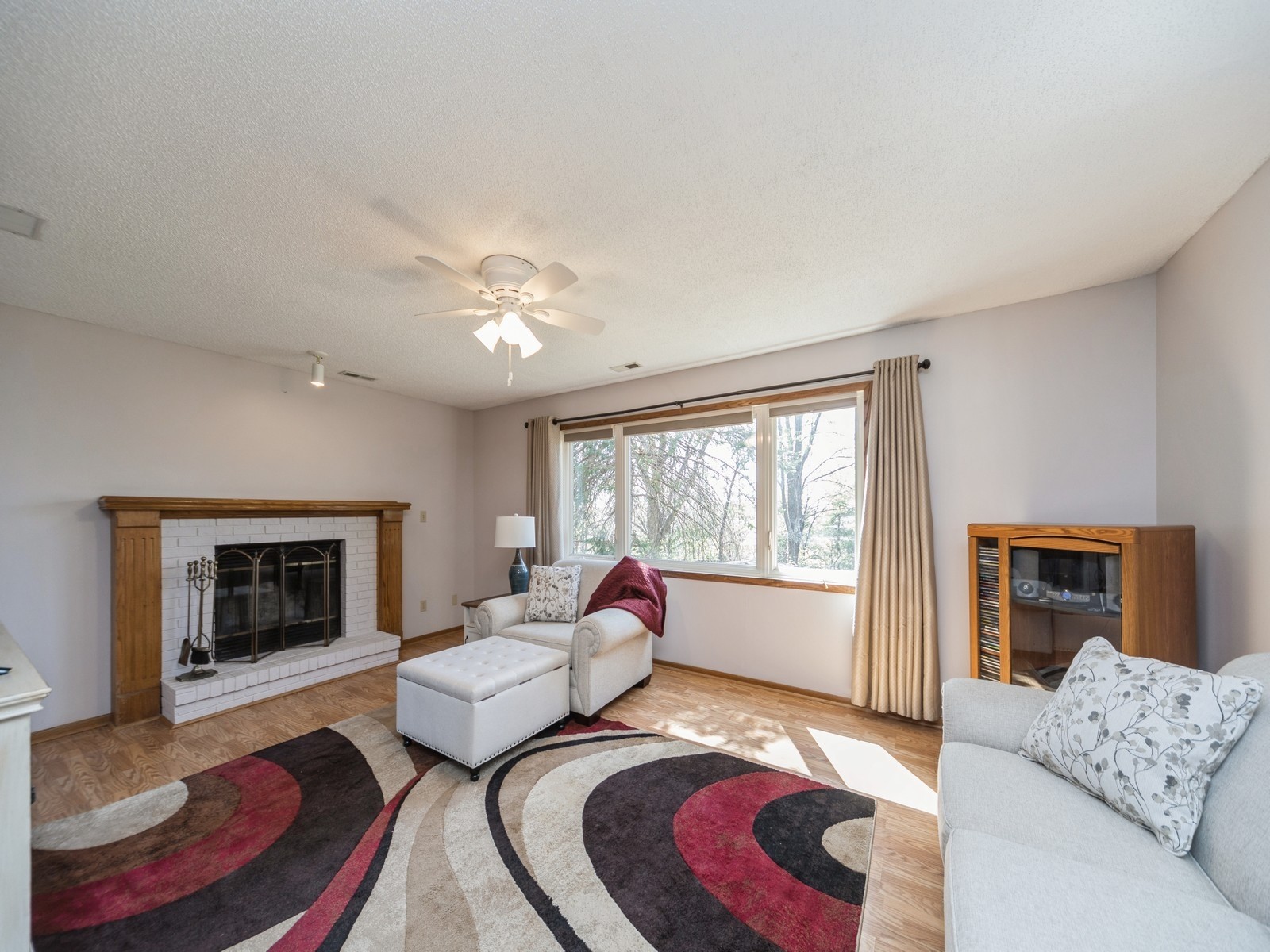 2414 Sandler Drive, Urbandale, Iowa image 11