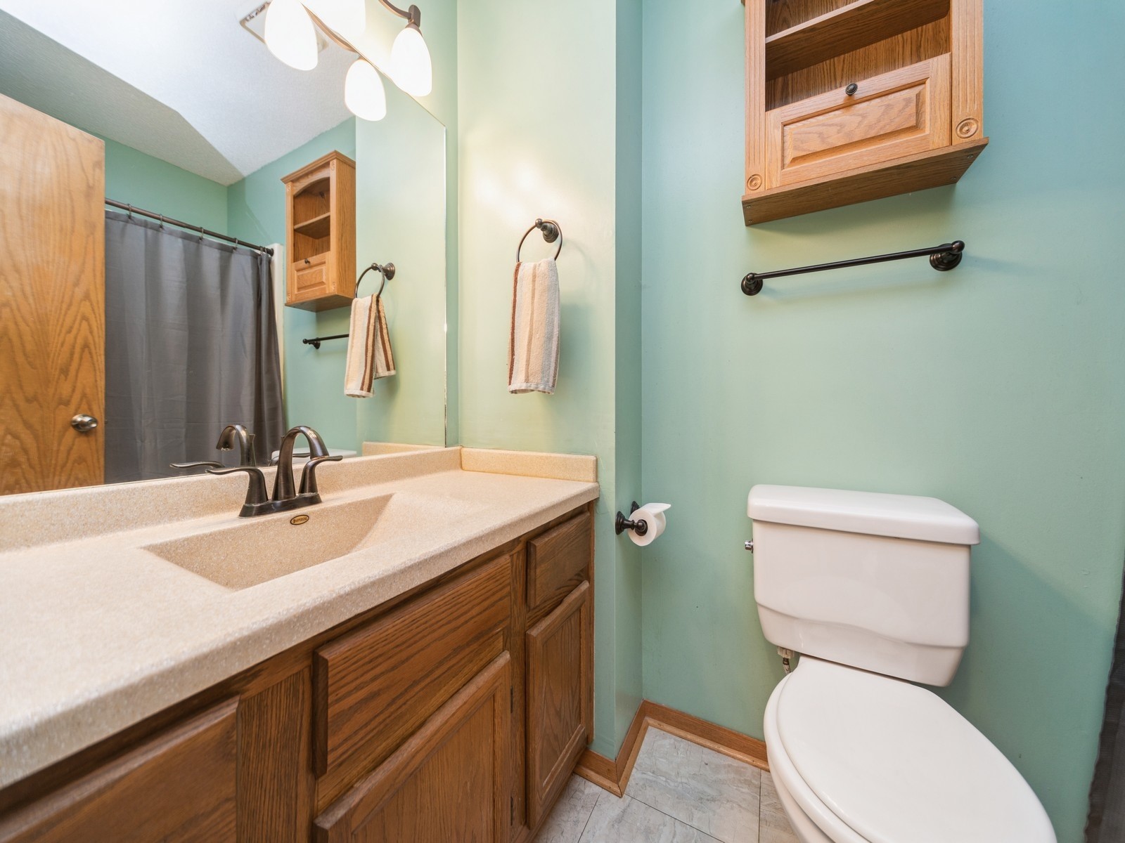 2414 Sandler Drive, Urbandale, Iowa image 22