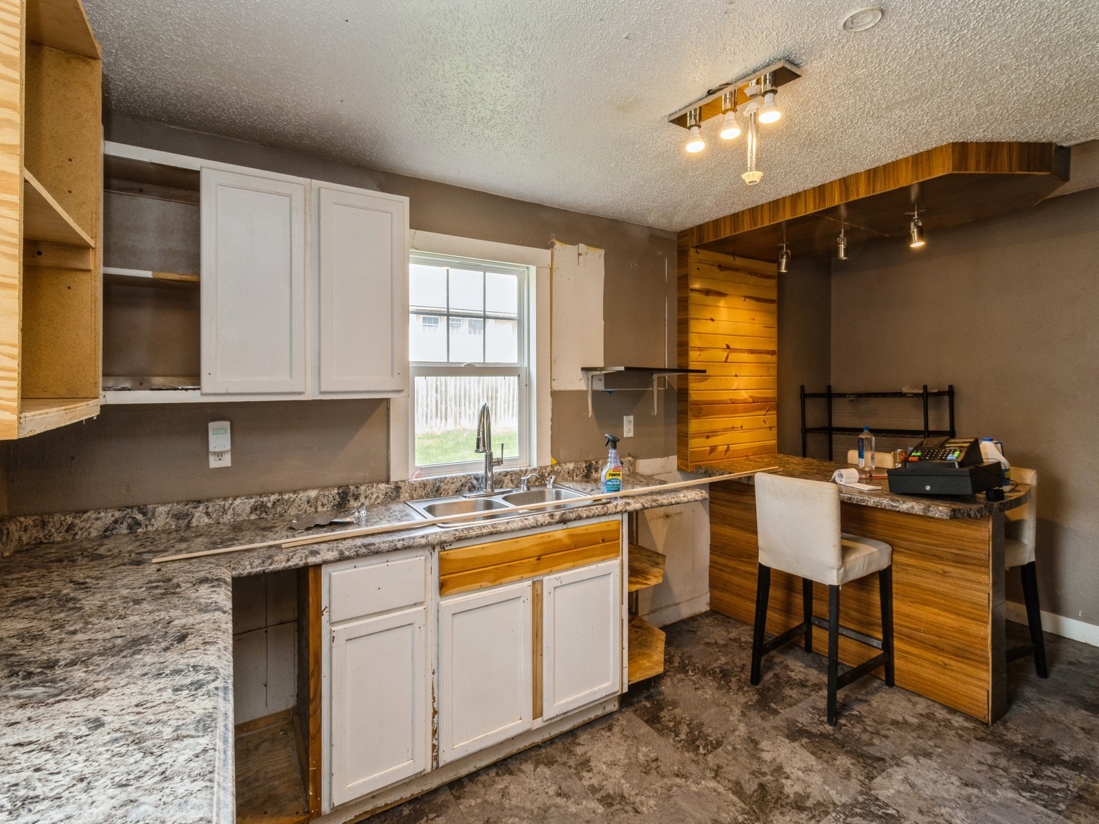 1649 Capitol Avenue, Des Moines, Iowa image 15