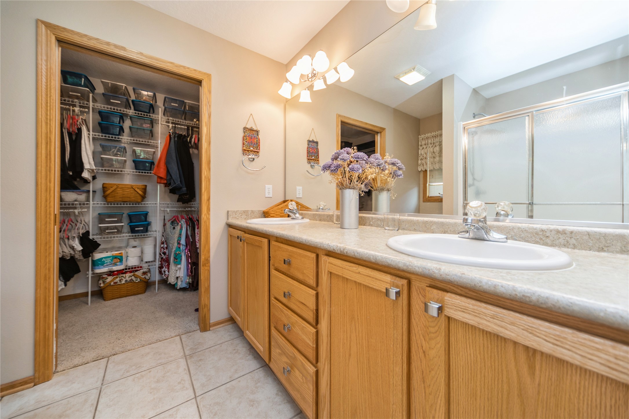 Altoona, Iowa 50009, United States, 3 Bedrooms Bedrooms, ,2 BathroomsBathrooms,Residential,Active,188158