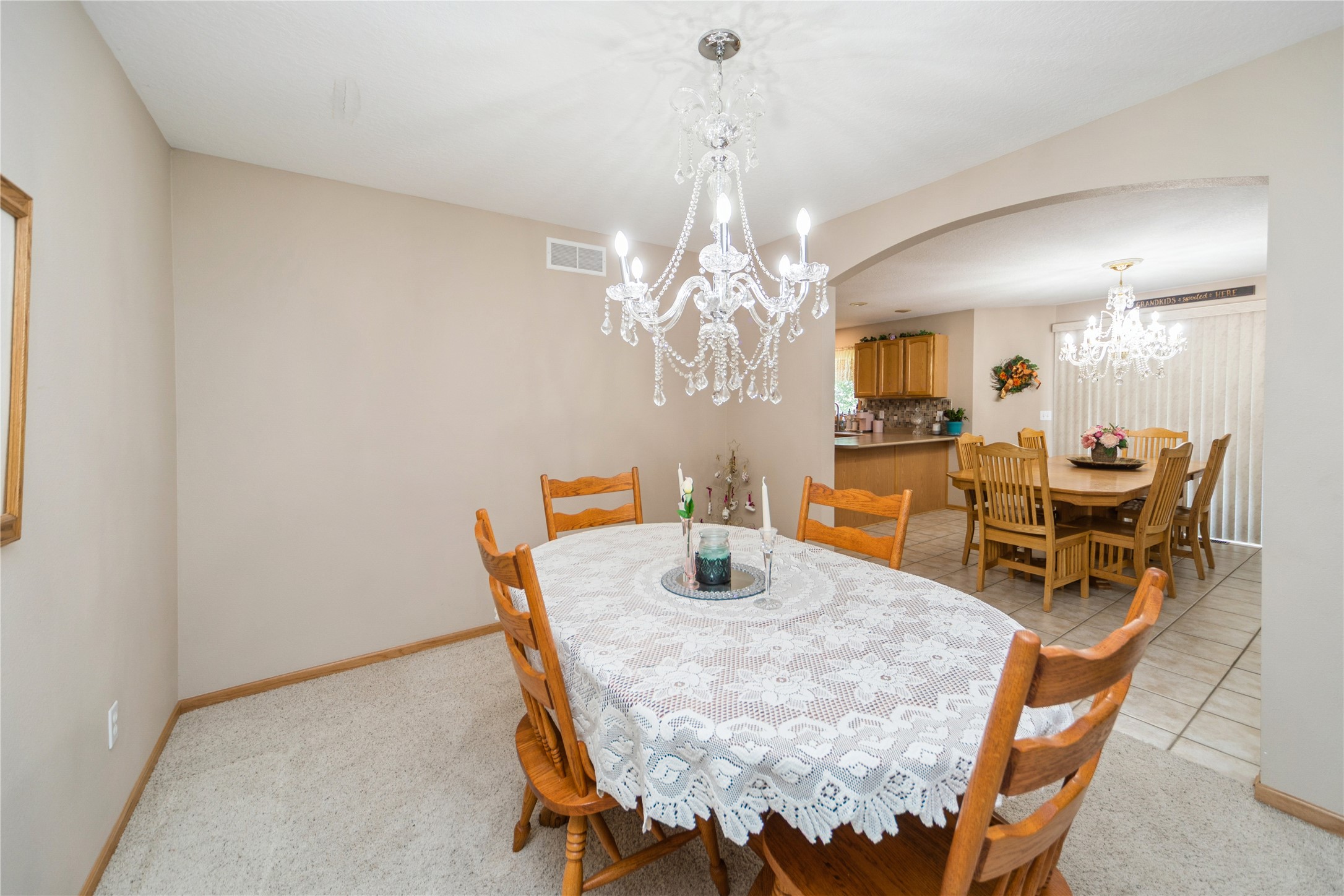 Altoona, Iowa 50009, United States, 3 Bedrooms Bedrooms, ,2 BathroomsBathrooms,Residential,Active,188158