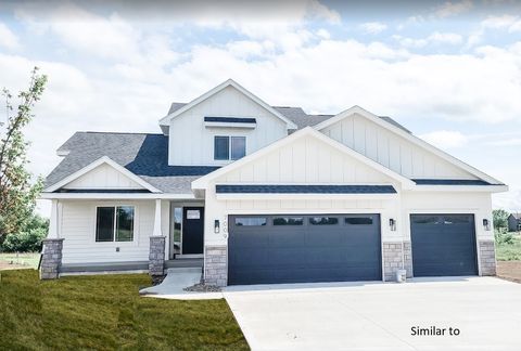 Homes For Sale - 8421 Longmeadow Lane<br/> West Des Moines, IA 50266