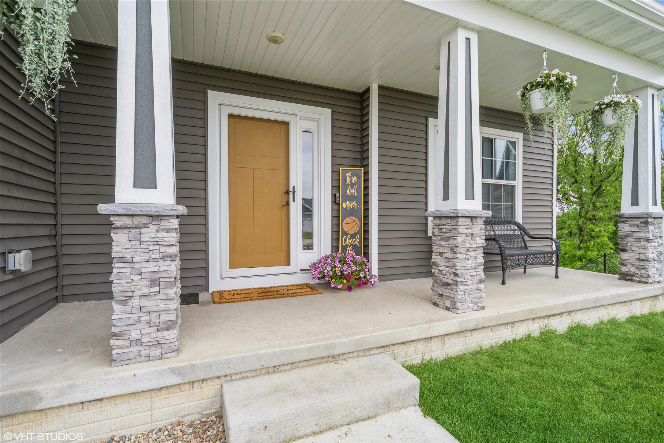 301 Magnolia Pointe, Winterset, Iowa image 2
