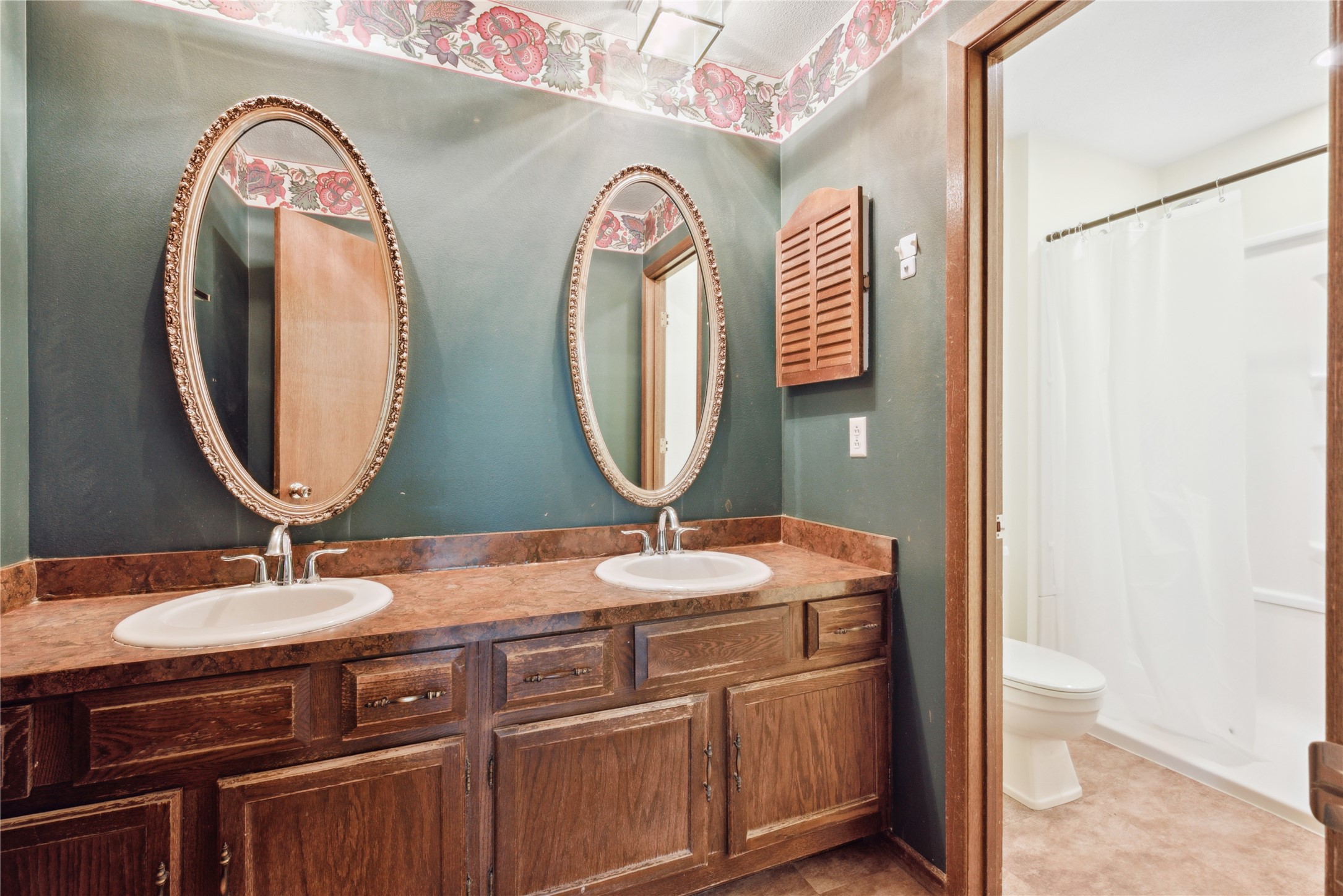 401 39th Street, West Des Moines, Iowa image 14