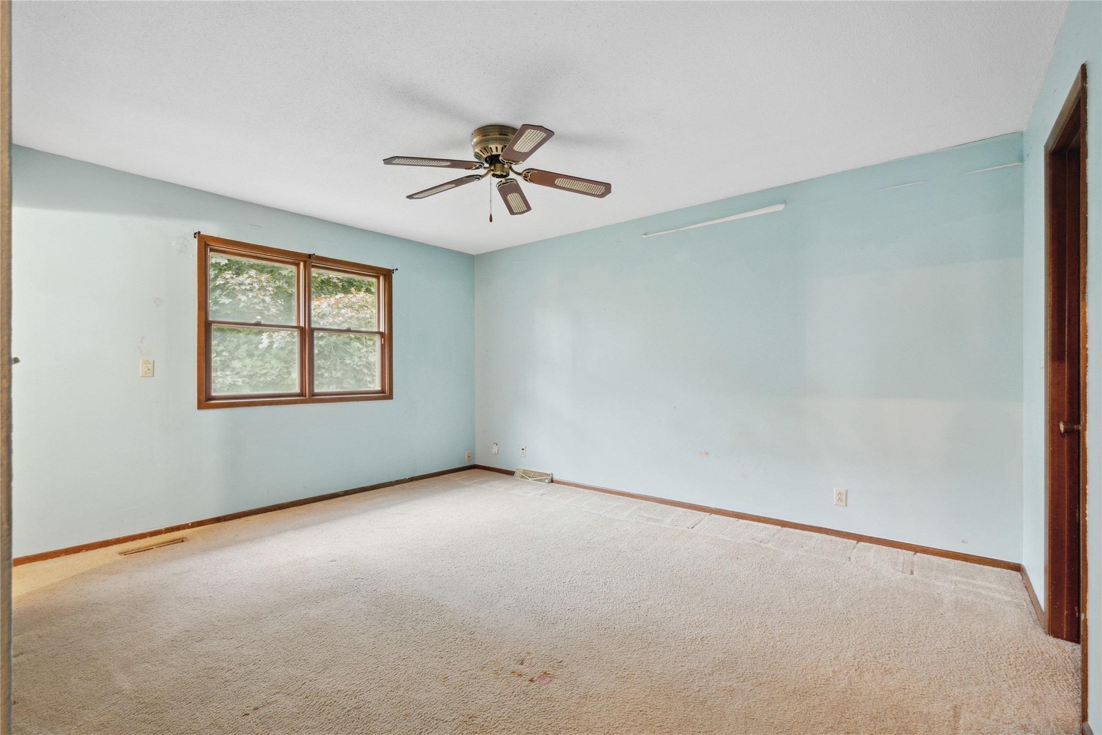 401 39th Street, West Des Moines, Iowa image 17