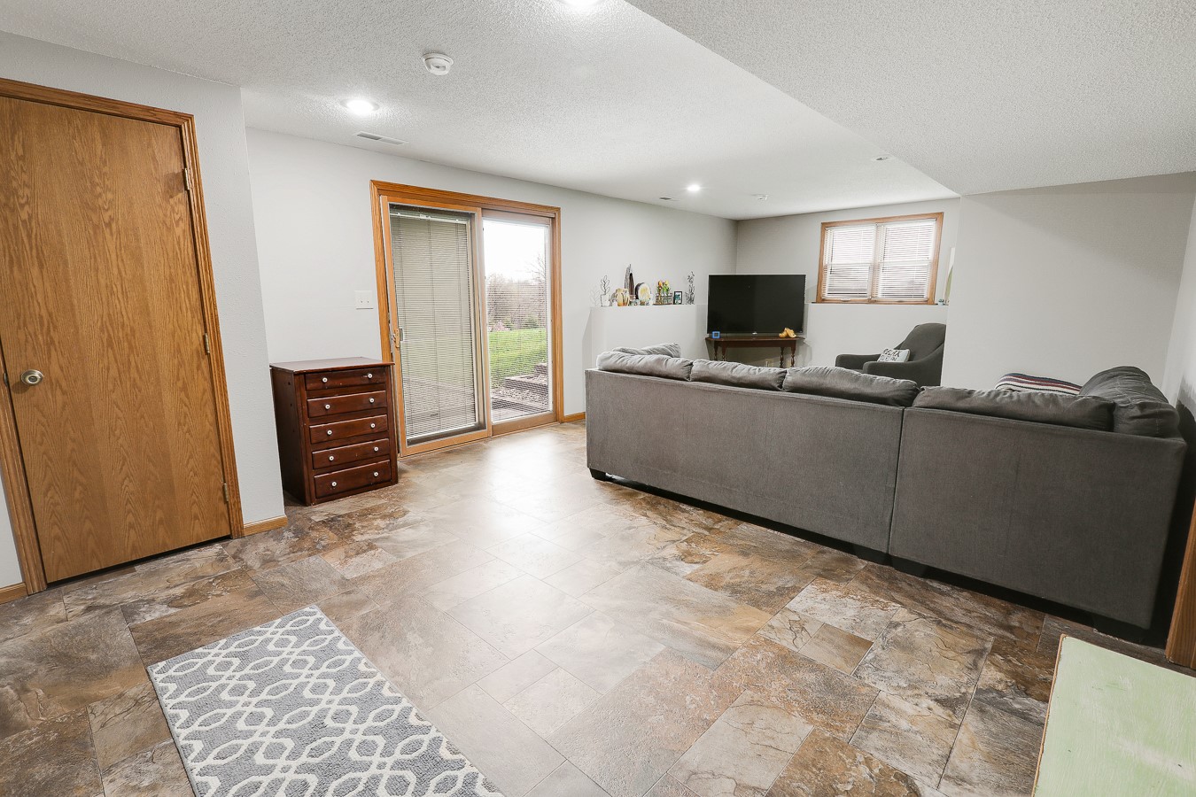 102 Amsterdam Drive, Pella, Iowa image 15