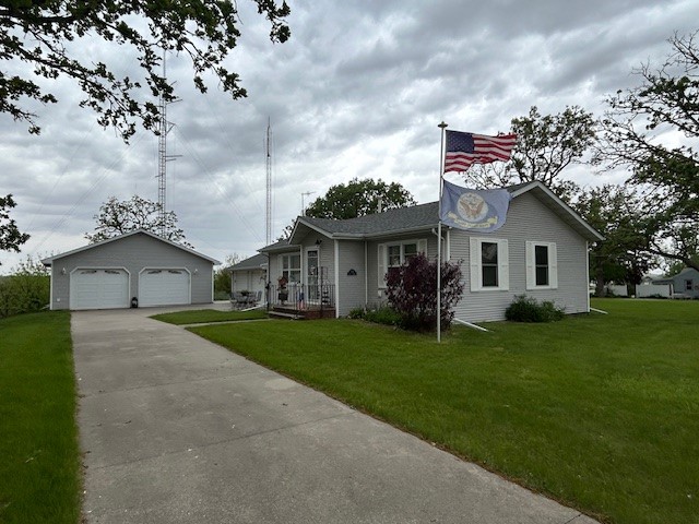 1102 South Broadway Street, Toledo, Iowa image 2