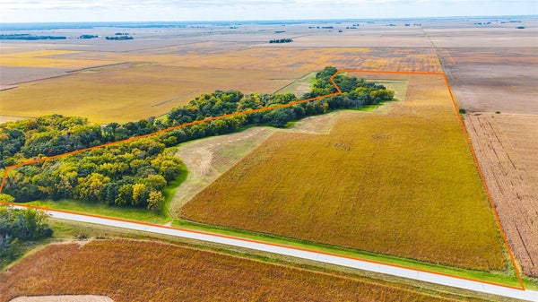 000 TUNNEL MILL ROAD, WEBSTER CITY, IA 50595 - Image aea303b2de2284f049cacee24d010e71/2729220401