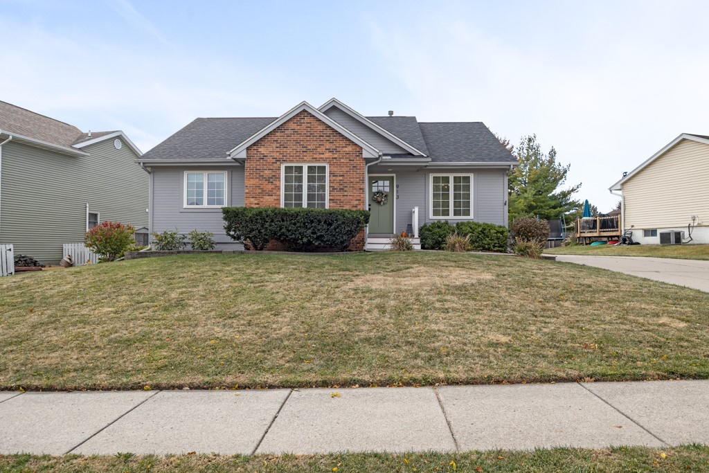 913 SE Chaparal Drive, Ankeny, Iowa image 1