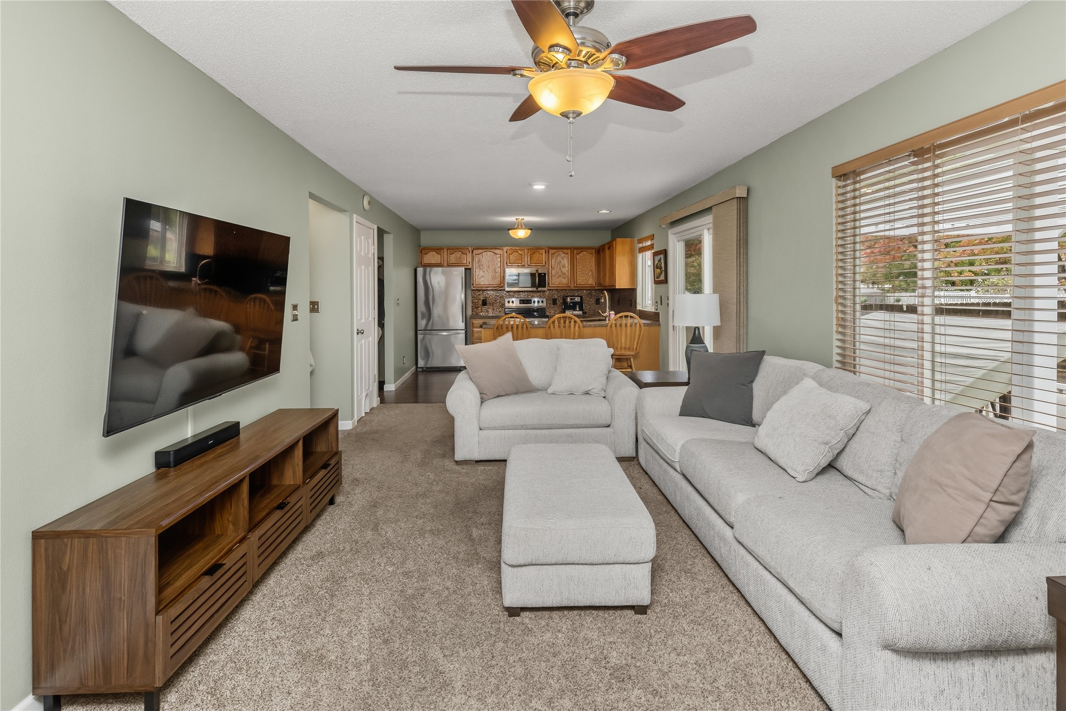 150 SE Crabapple Drive