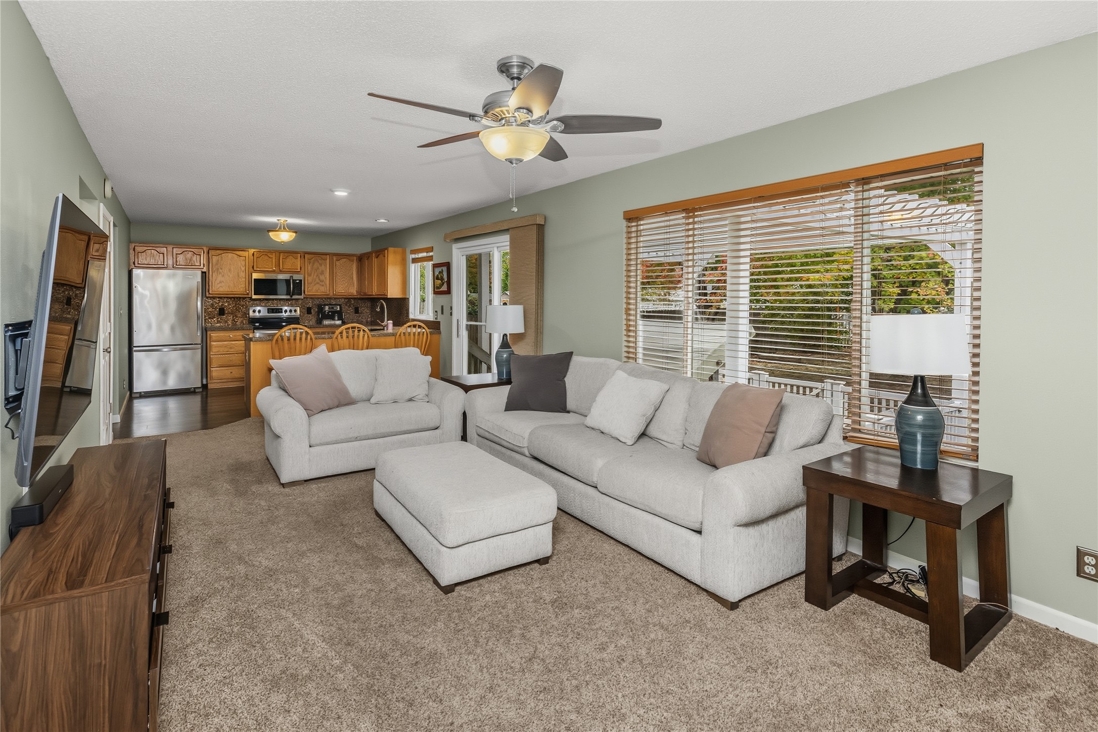 150 SE Crabapple Drive