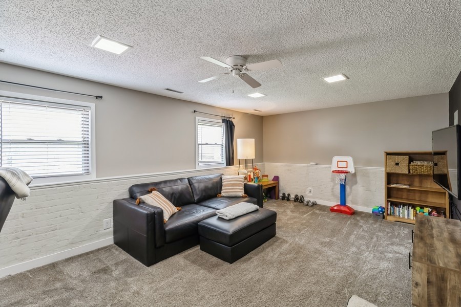 1330 Woodstock Avenue, Ames, Iowa image 25