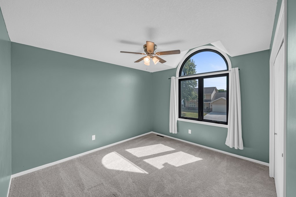 8109 Sharon Drive, Urbandale, Iowa image 27