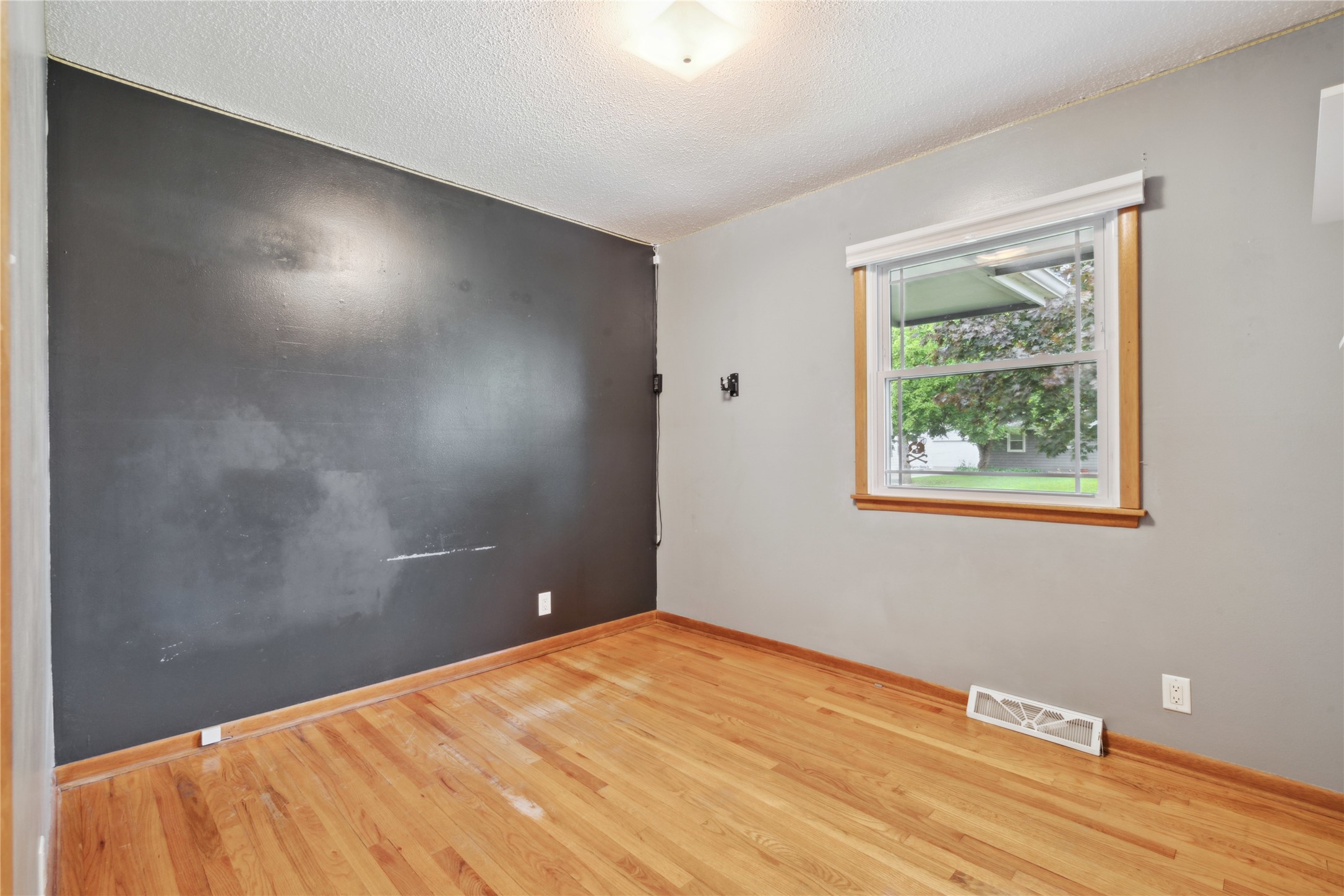 2901 E 40th Court, Des Moines, Iowa image 17