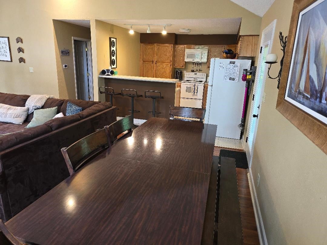 6808 Panorama Drive