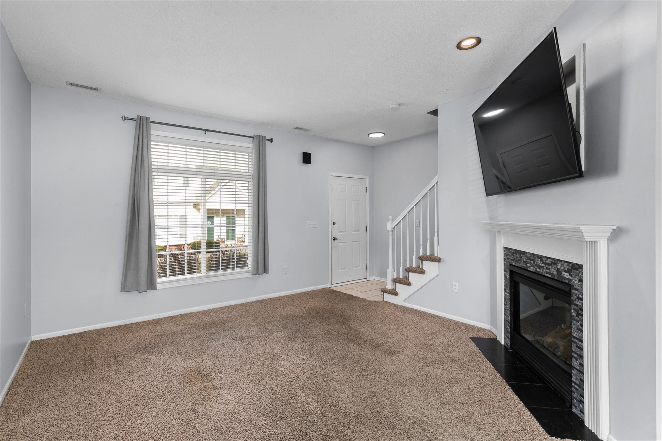 2175 Ridgeview Circle