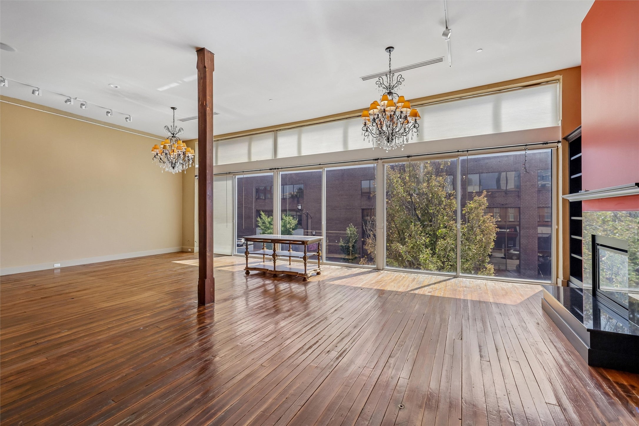 424 E Locust Street B