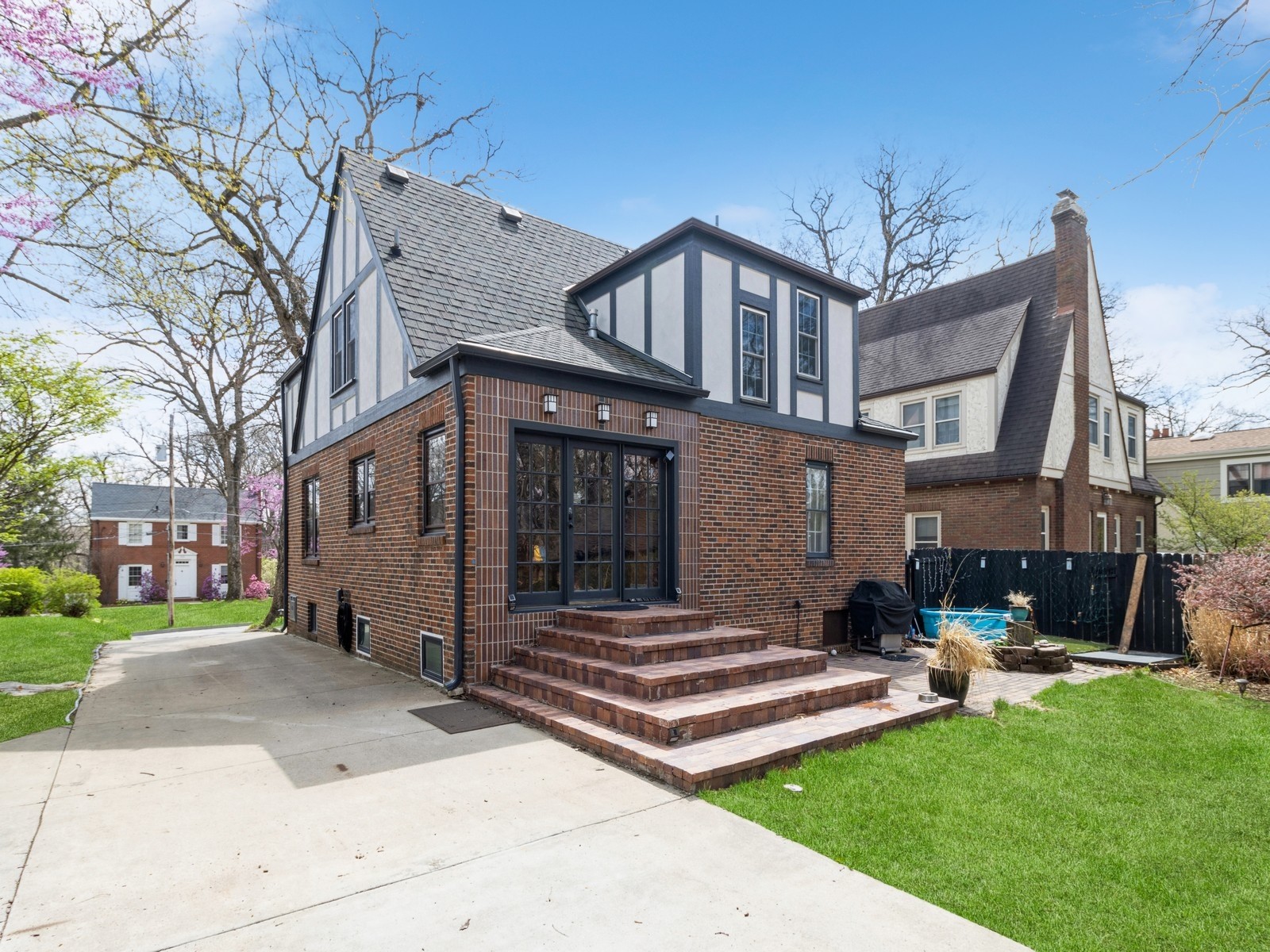 322 49th Street, Des Moines, Iowa image 2
