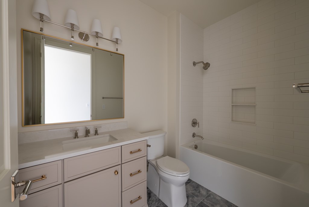 West Des Moines, Iowa, 50266, United States, 3 Bedrooms Bedrooms, ,4 BathroomsBathrooms,Residential,Active,2007324