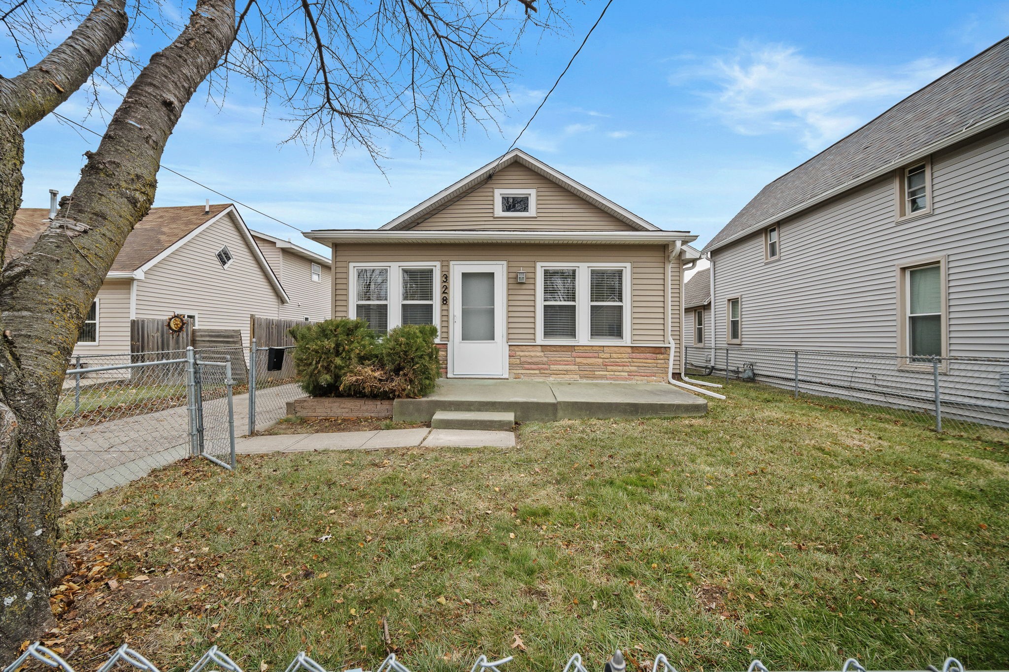 328 E Jackson Avenue, Des Moines, Iowa image 1