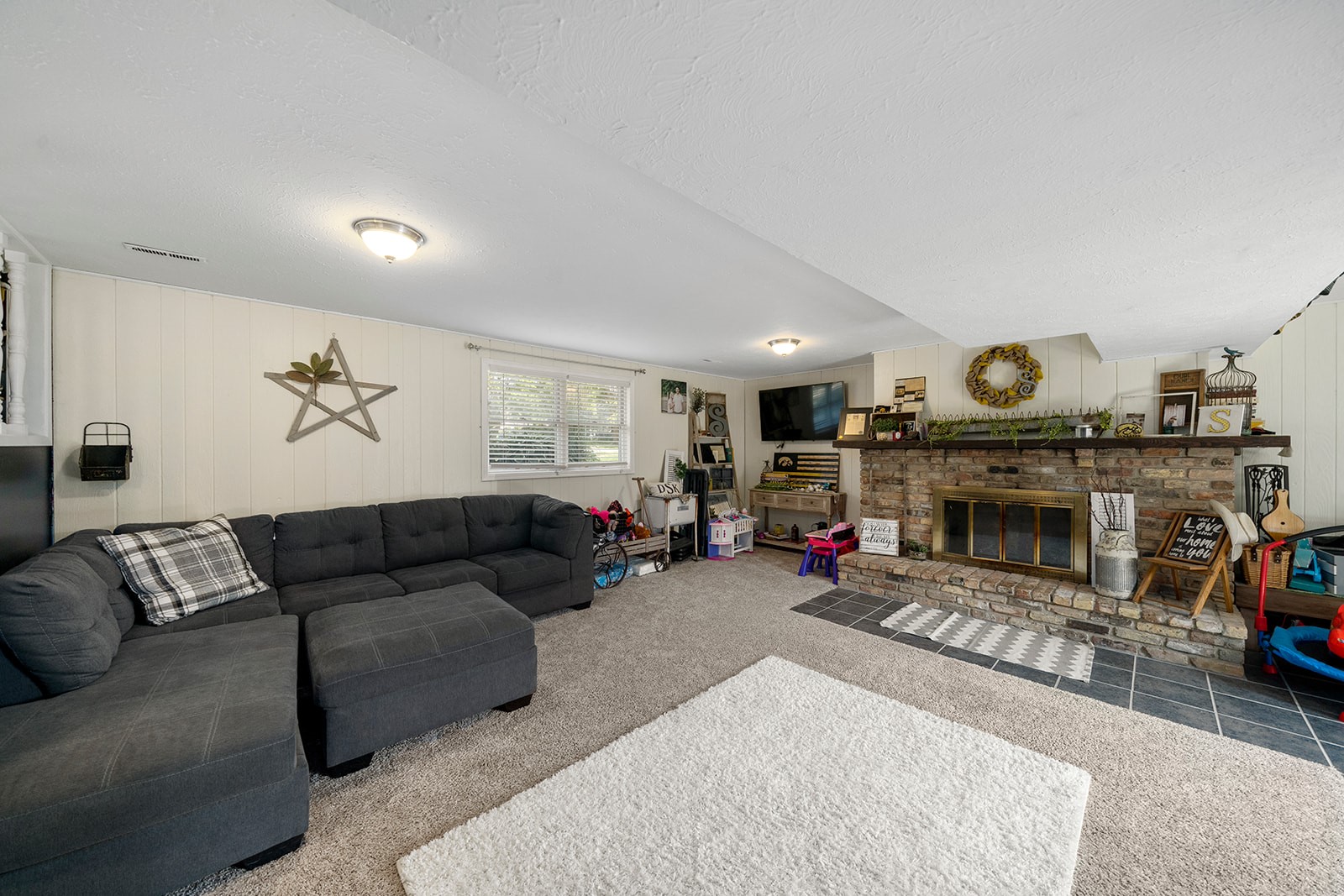808 Ashwood Drive, Norwalk, Iowa image 24