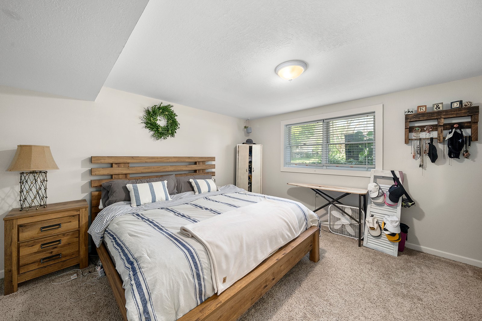 808 Ashwood Drive, Norwalk, Iowa image 14