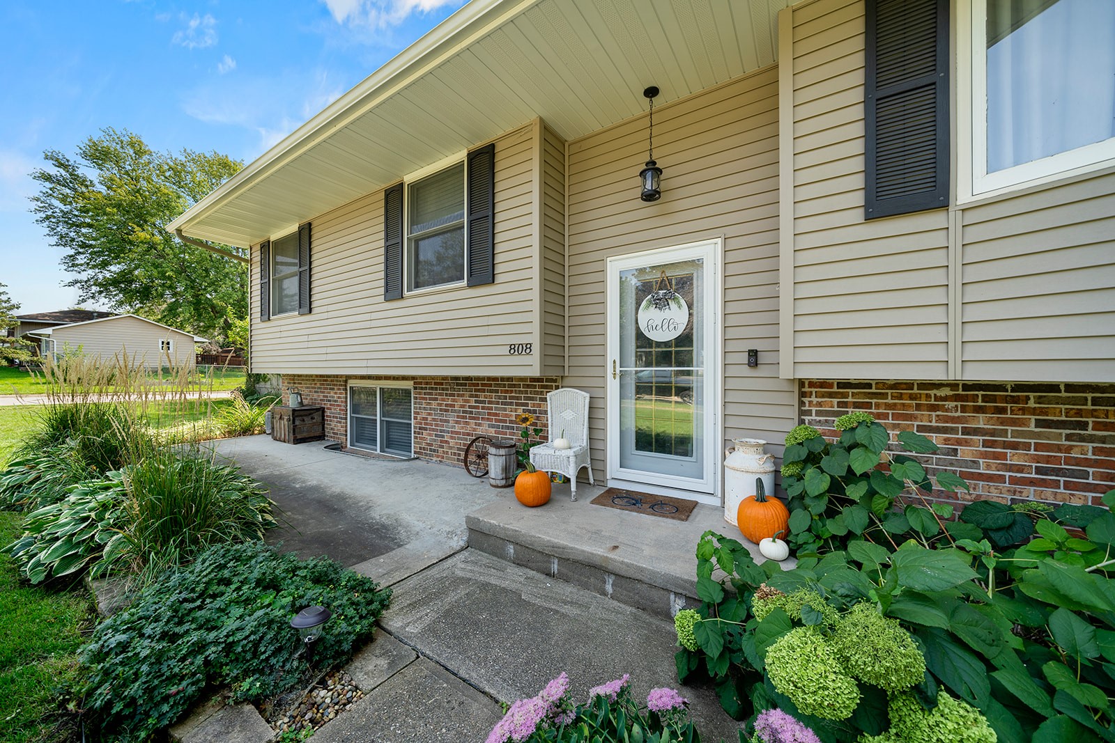 808 Ashwood Drive, Norwalk, Iowa image 4
