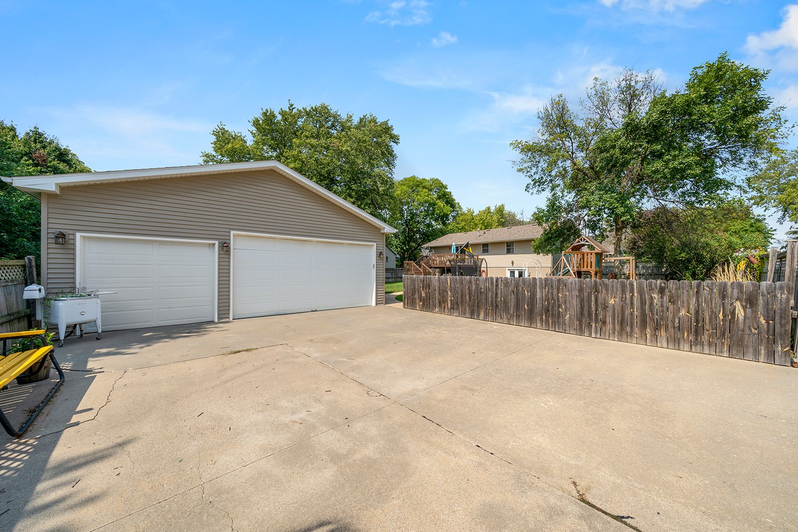 808 Ashwood Drive, Norwalk, Iowa image 5