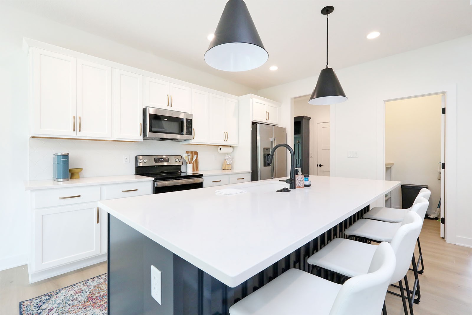 1600 Marina Cove Drive