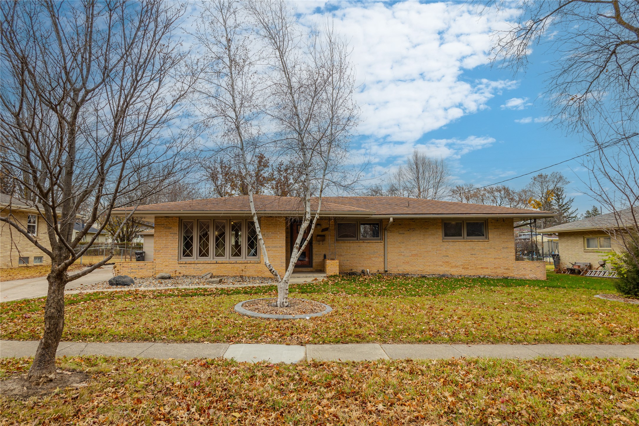 2753 Lynner Drive, Des Moines, Iowa image 2