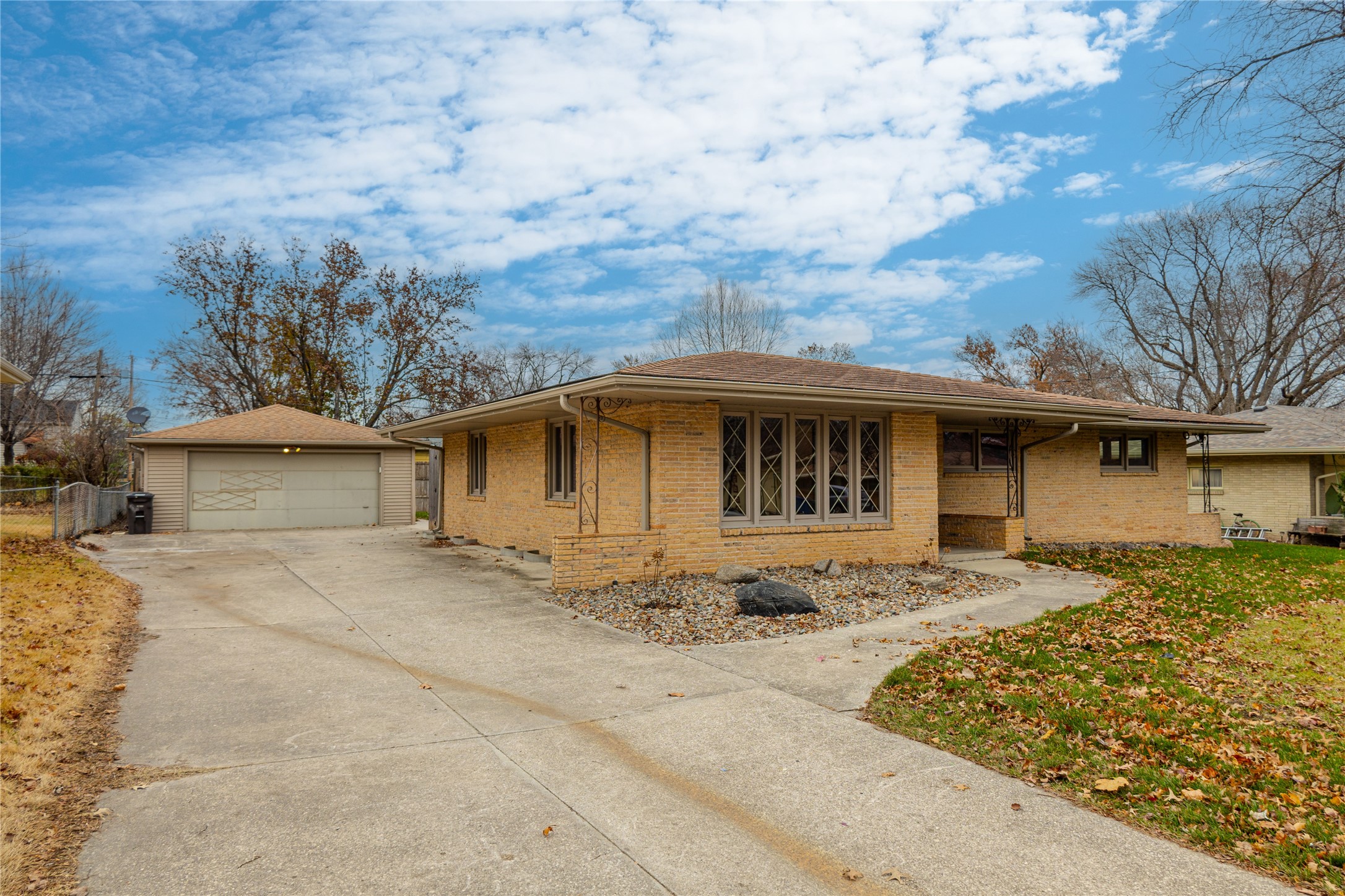 2753 Lynner Drive, Des Moines, Iowa image 1