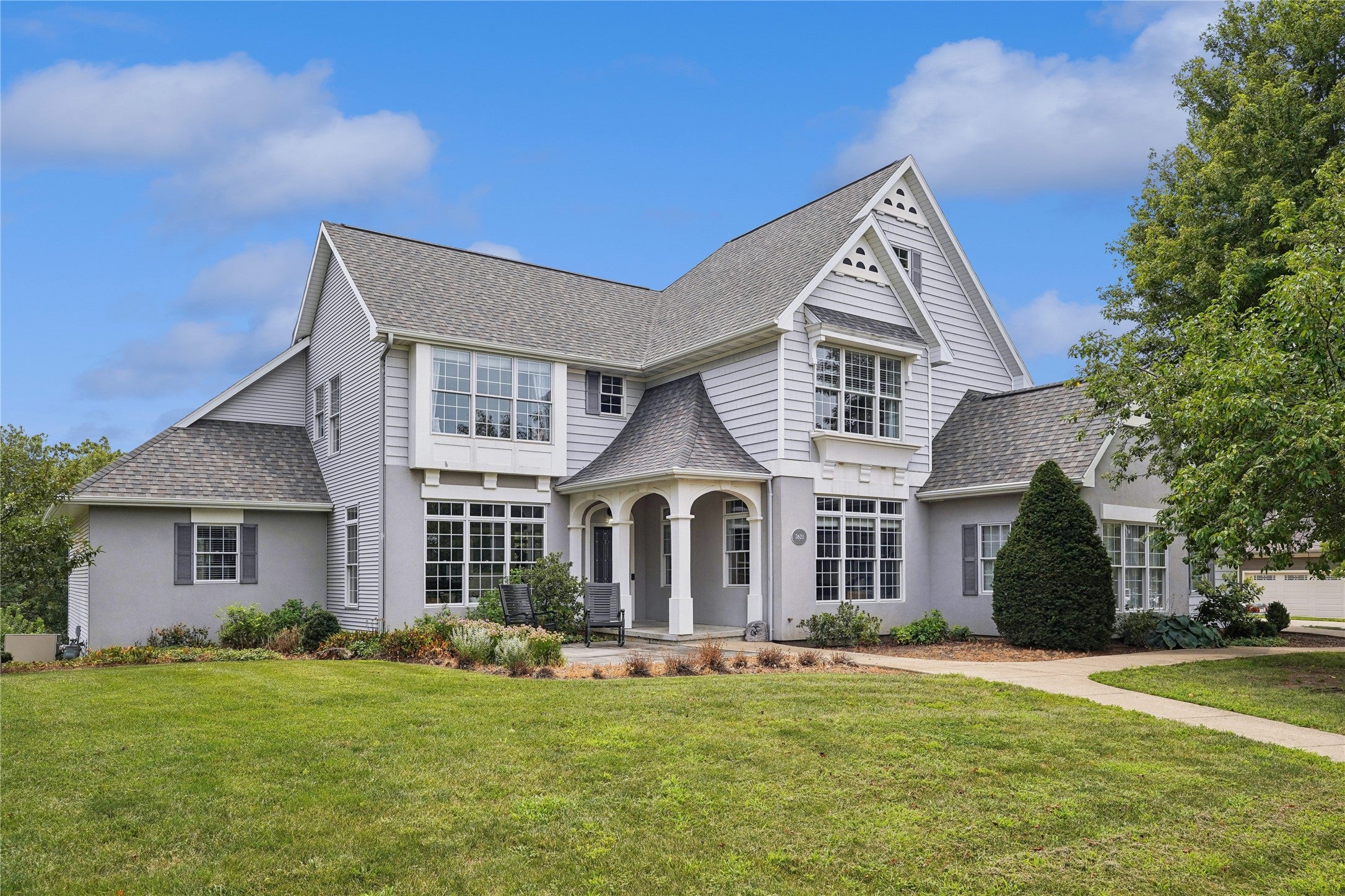 2621 Hemel Drive