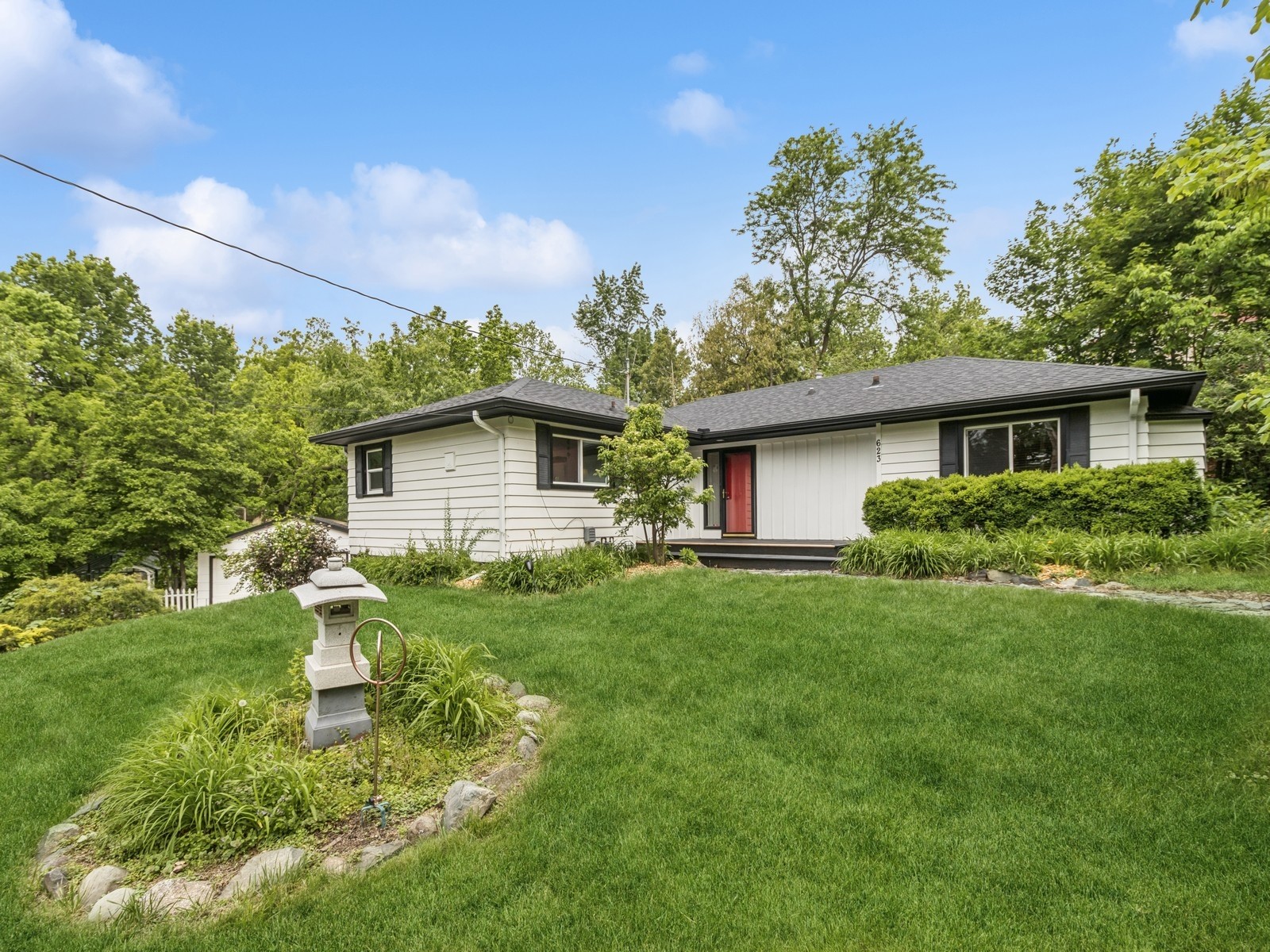 623 Glenview Drive, Des Moines, Iowa image 1