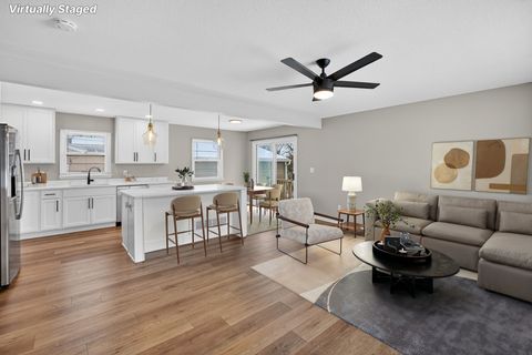 402 SE Peterson Drive Ankeny IA 50021