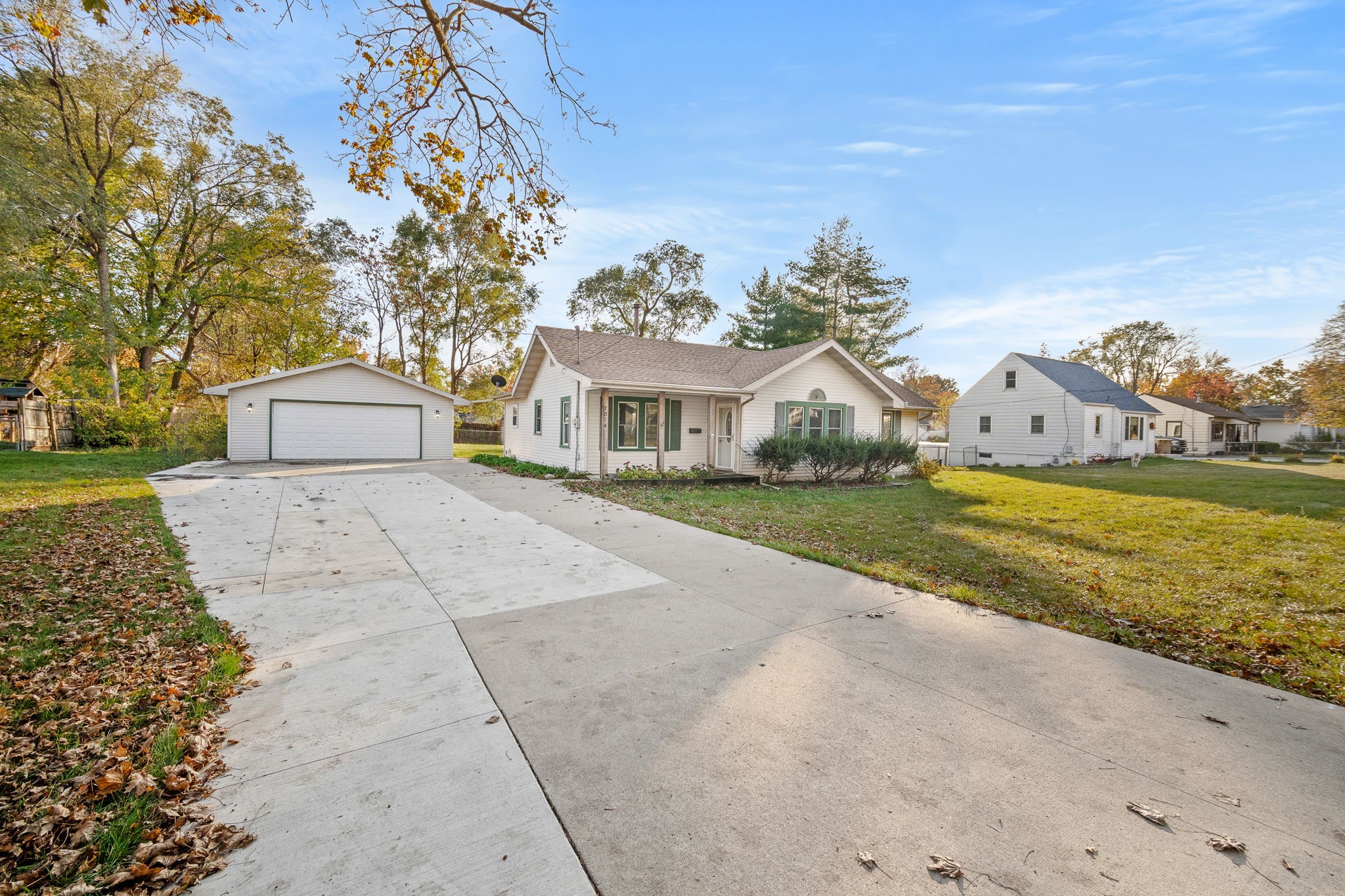 7014 Oliver Smith Drive, Urbandale, Iowa image 30