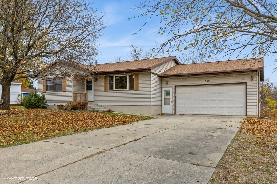 309 Vine Avenue, Mitchellville, Iowa image 3