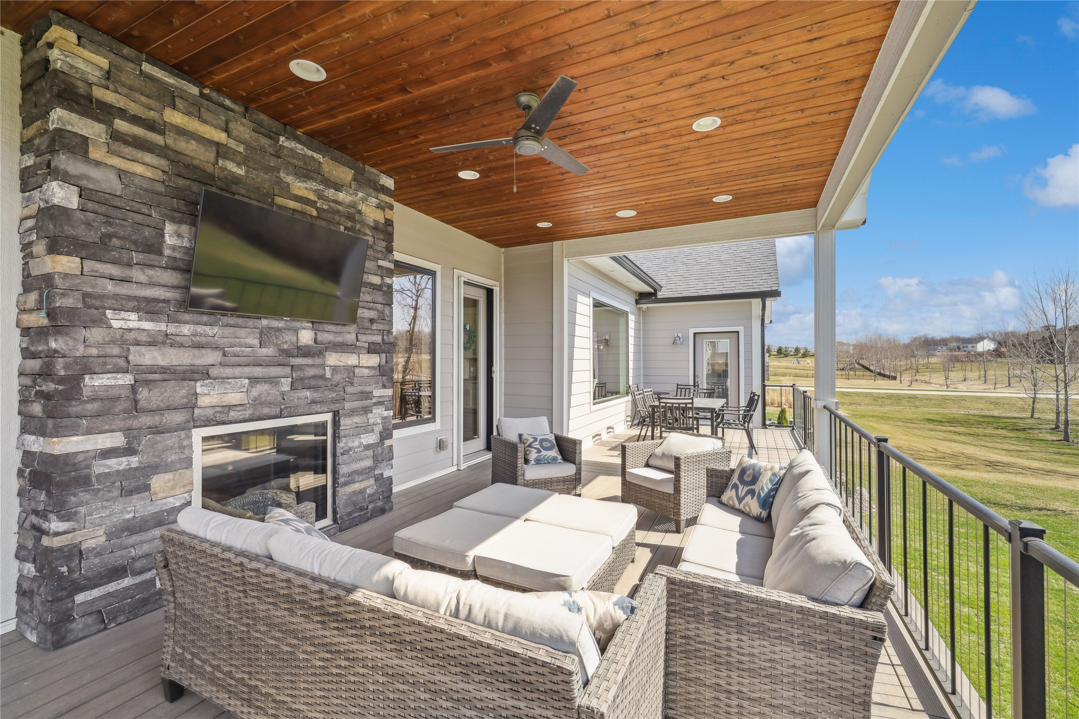 25014 Eagle Vista Drive, Adel, Iowa image 14