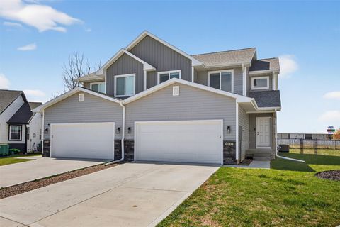 Multifamily For Sale - 1027 Adler Court<br/> De Soto, IA 50069