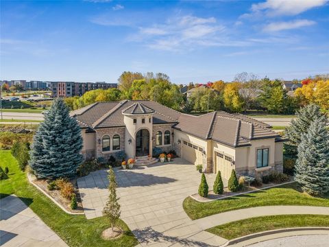 5930 Fairway Court West Des Moines IA 50266