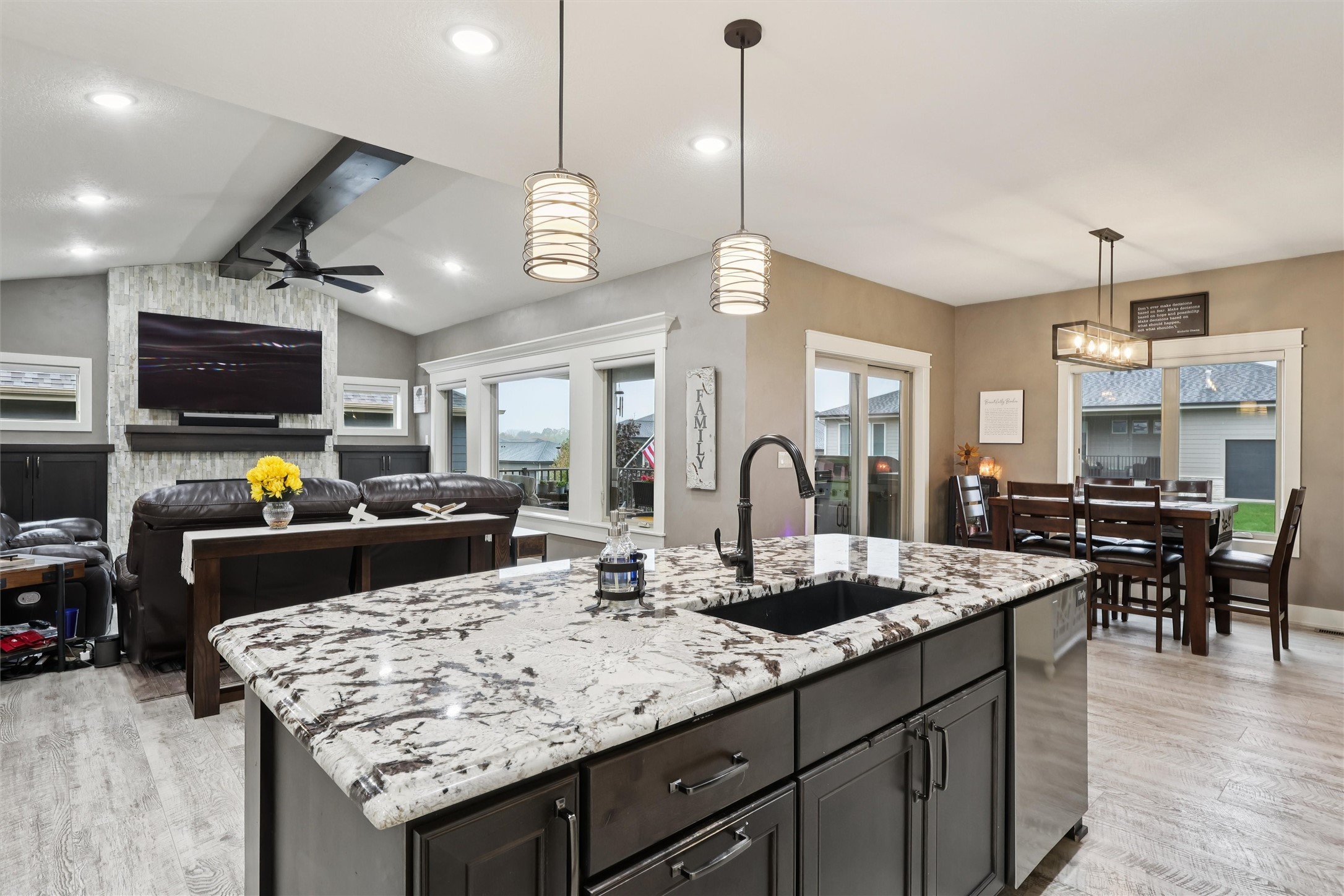 1237 Eagle Creek Boulevard SW