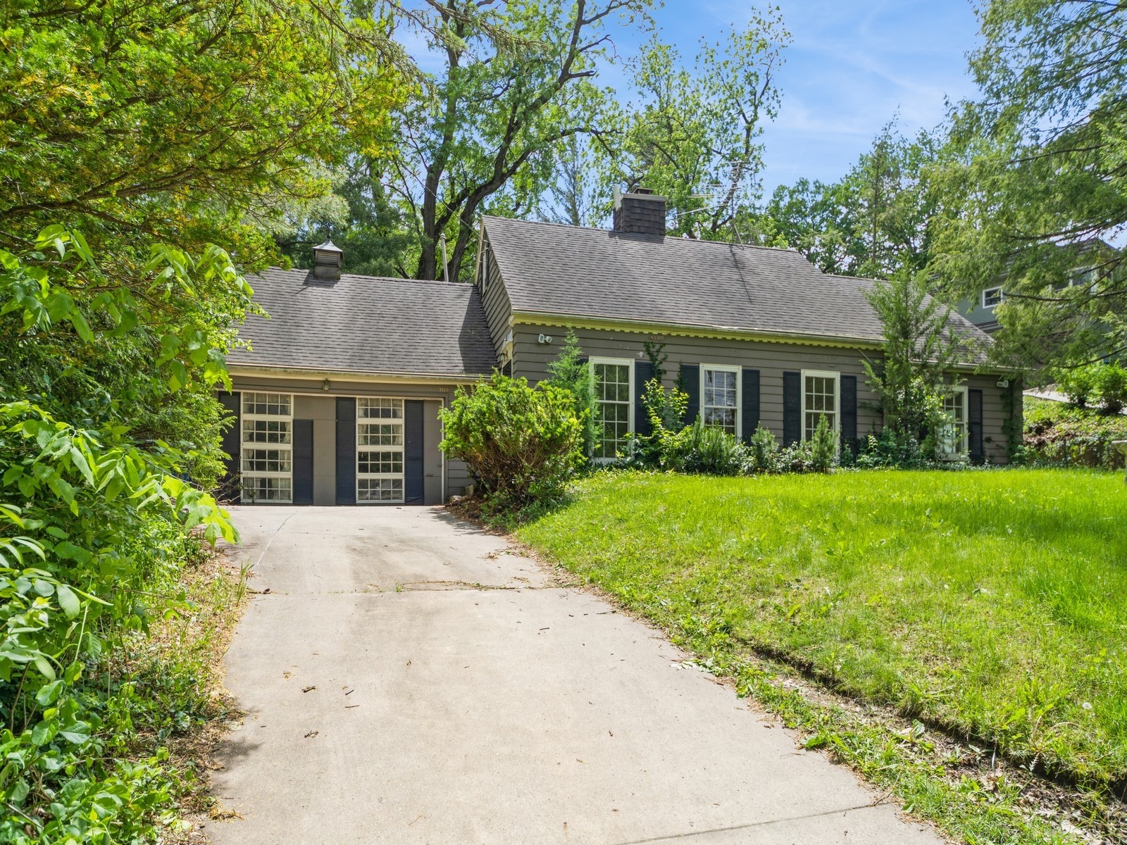 3110 Saint Johns Road, Des Moines, Iowa image 2