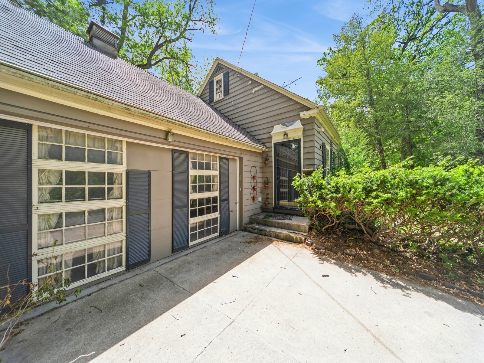 3110 Saint Johns Road, Des Moines, Iowa image 1