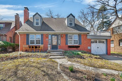 Homes For Sale - 1530 41st Street<br/> Des Moines, IA 50311