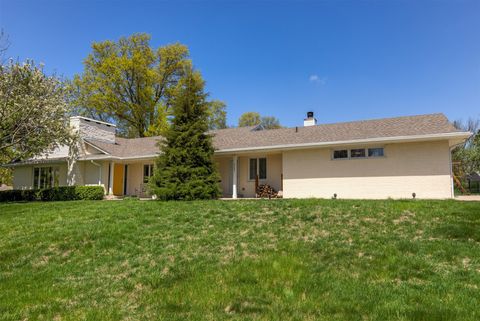 2121 Wakonda Drive Des Moines IA 50321