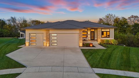 1053 Aaron Court Adel IA 50003