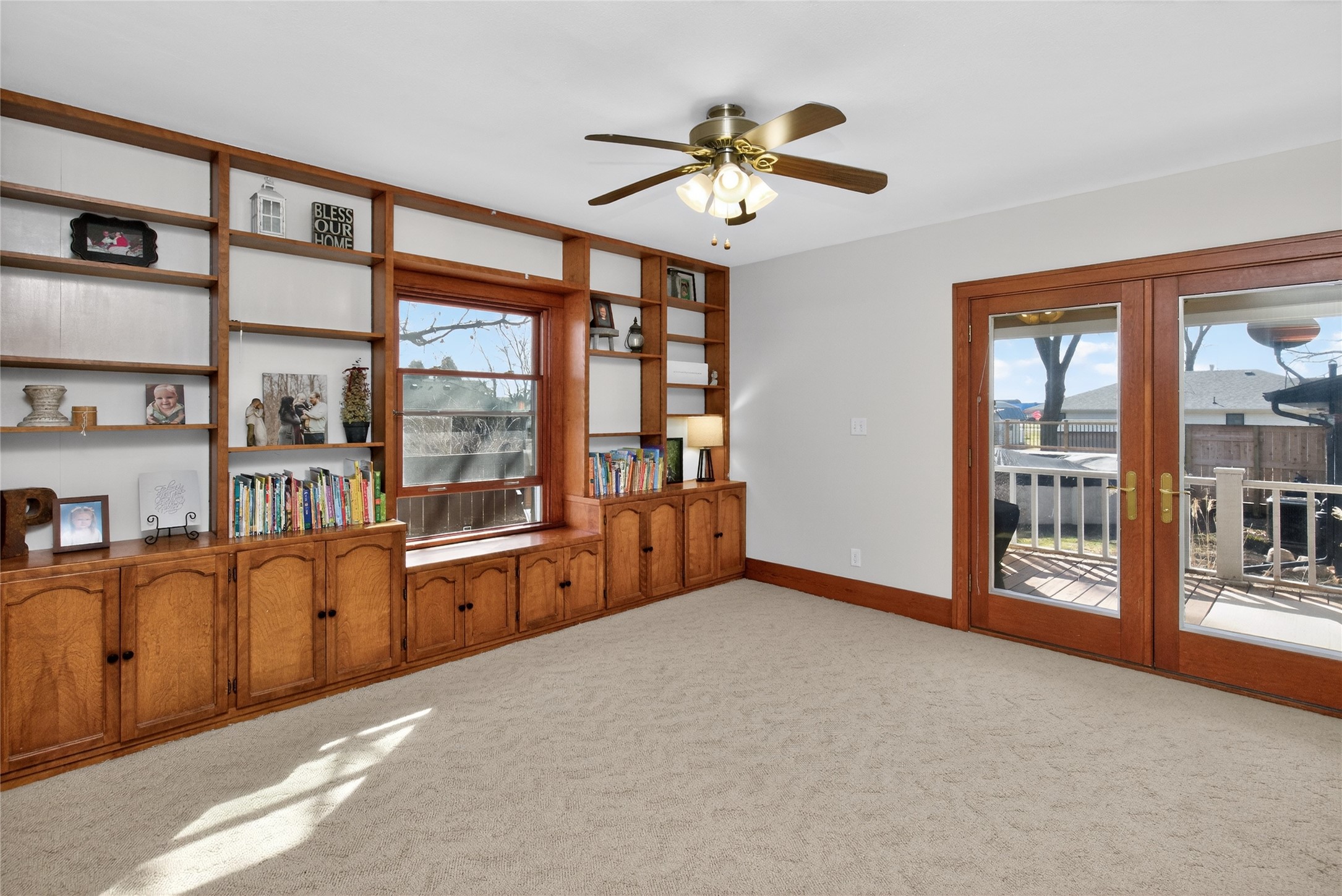 200 E 9th Street