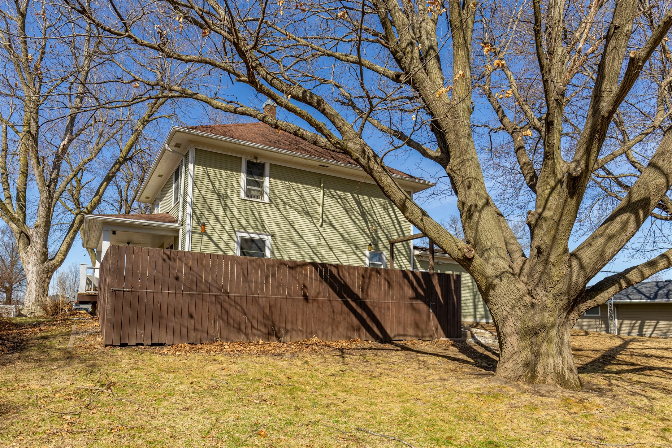 200 E 9th Street